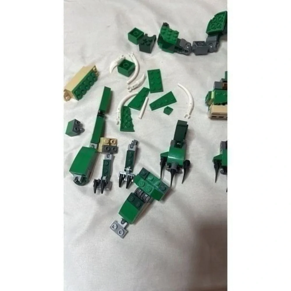 Lego Creator 3 in 1 Mighty Dinosaur Pieces.